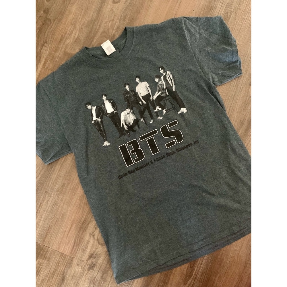 Vintage BTS (Full Group) Grey T-Shirt